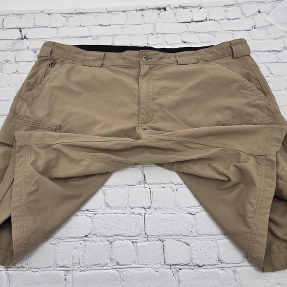 Men's Tan Duluth Trading Co. Cargo Shorts SIZE:2XL - Picture 4 of 9